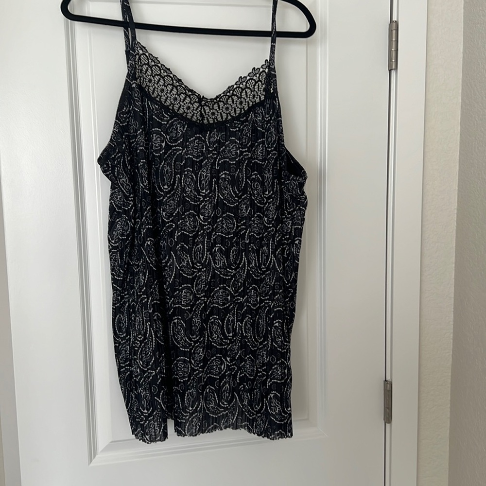 NWOT Long Tall Sally (16-US) Black Paisley Sleeveless Lined Tank